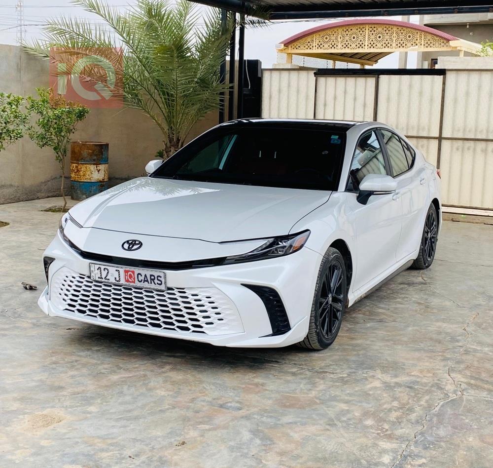 تۆیۆتا کامری